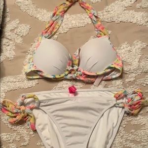 Victoria’s Secret push-up bikini